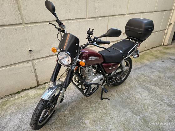 SUZUKI INTRUDER 125 